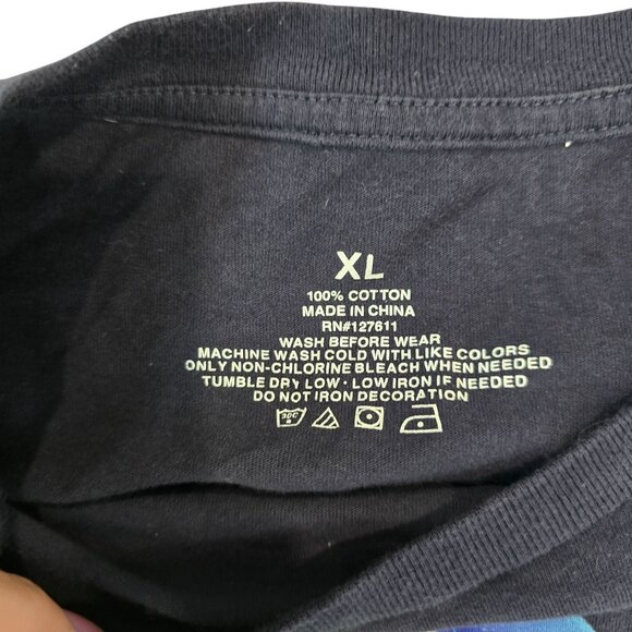 Love Is Love Rainbow T-Shirt XL 100% Cotton Crew Neck Short Sleeve Unisex - Picture 4 of 5